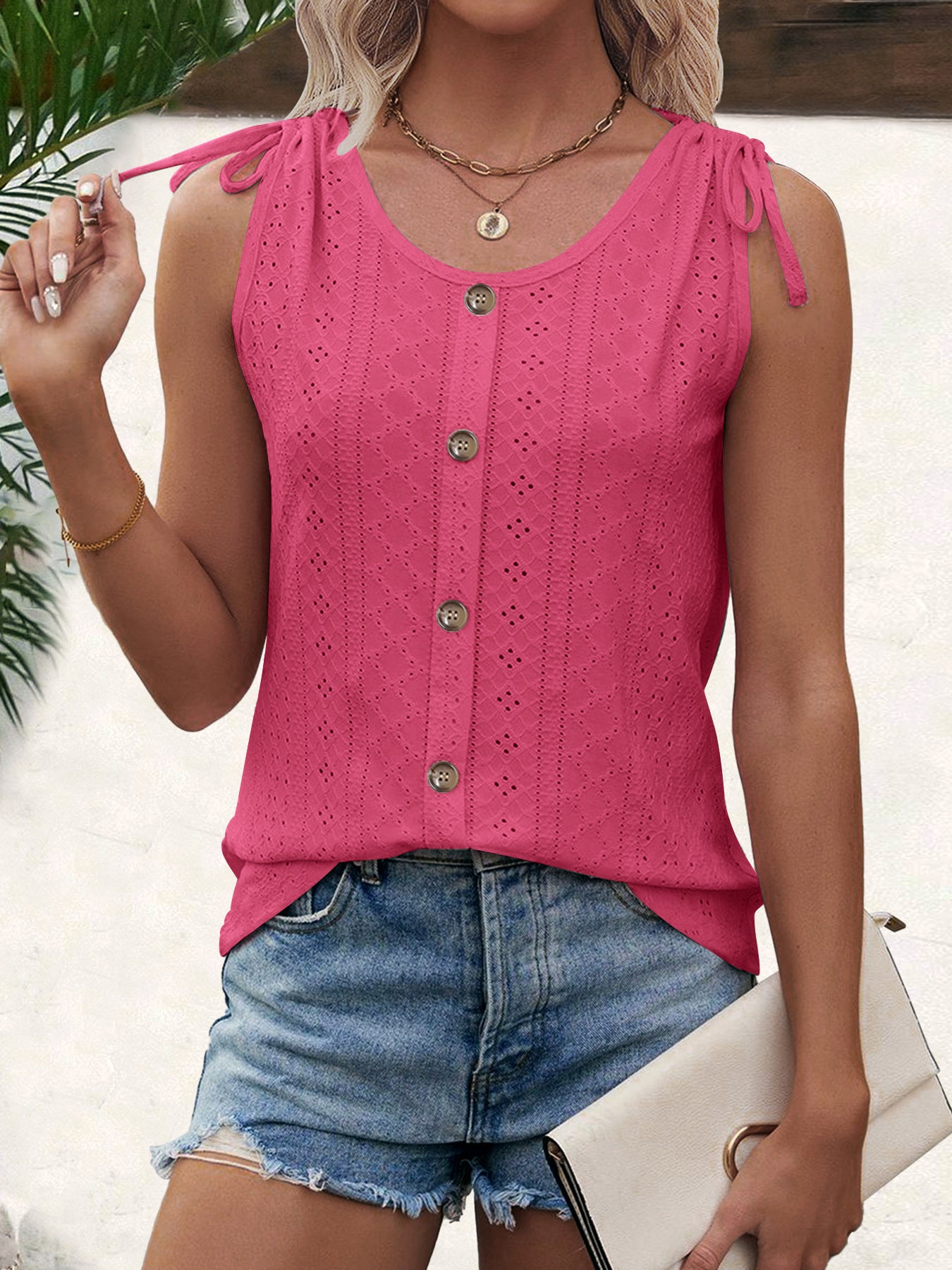 Wholesale spring and summer women's casual solid color U-collar vest T